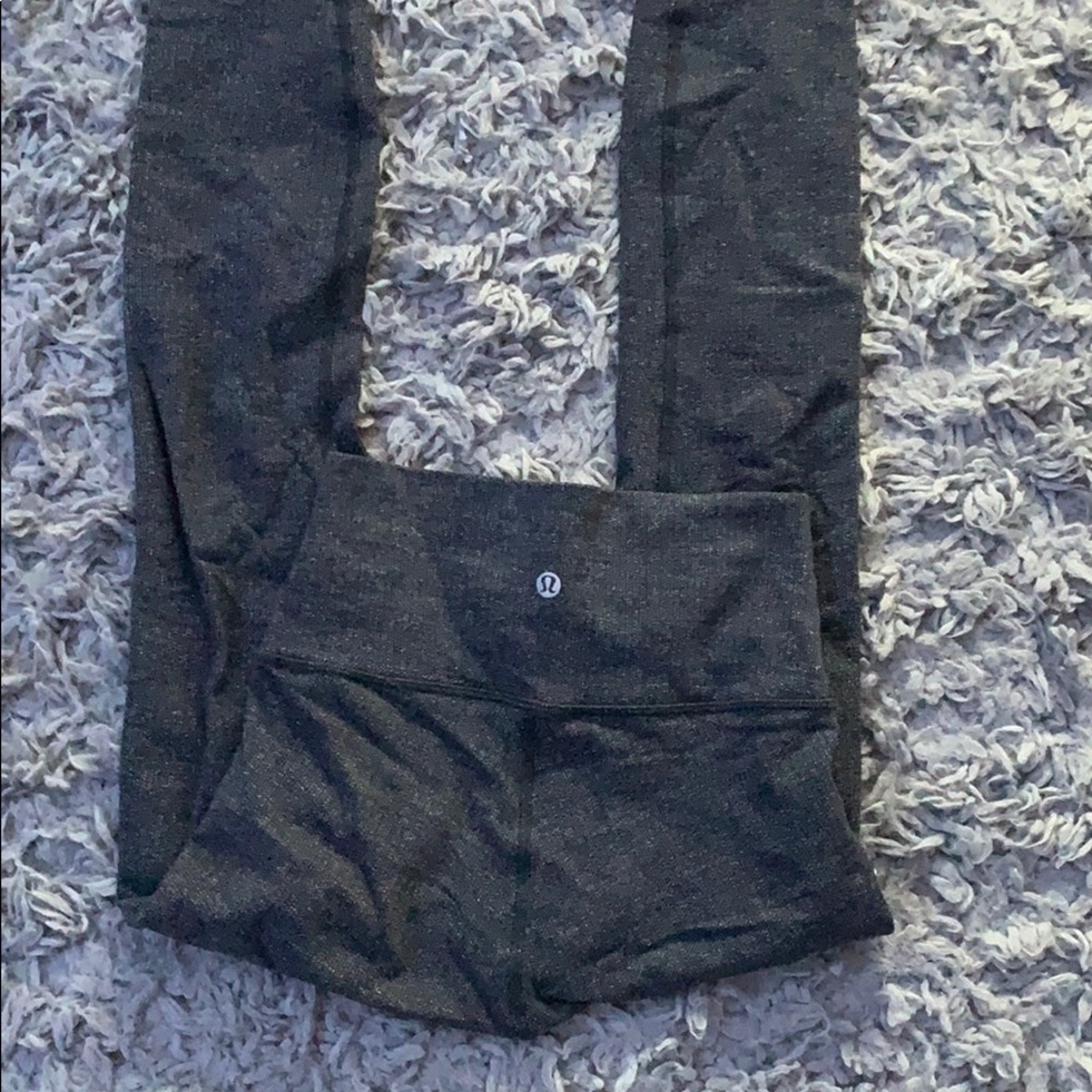 grey lulu lemon leggings wunder unders worn once.